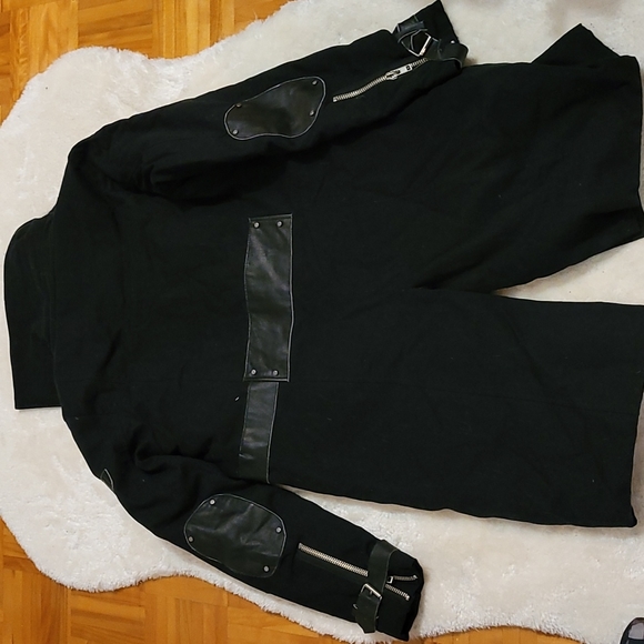 Fall and winter jacket! - Picture 6 of 7